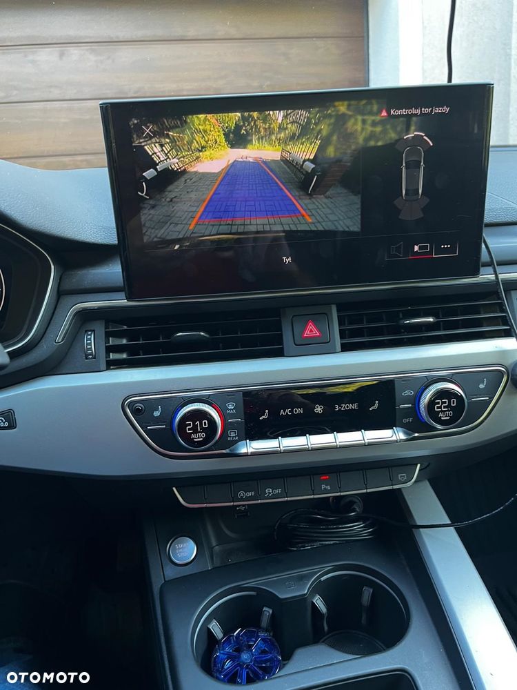 Audi A4 Limousine - 16