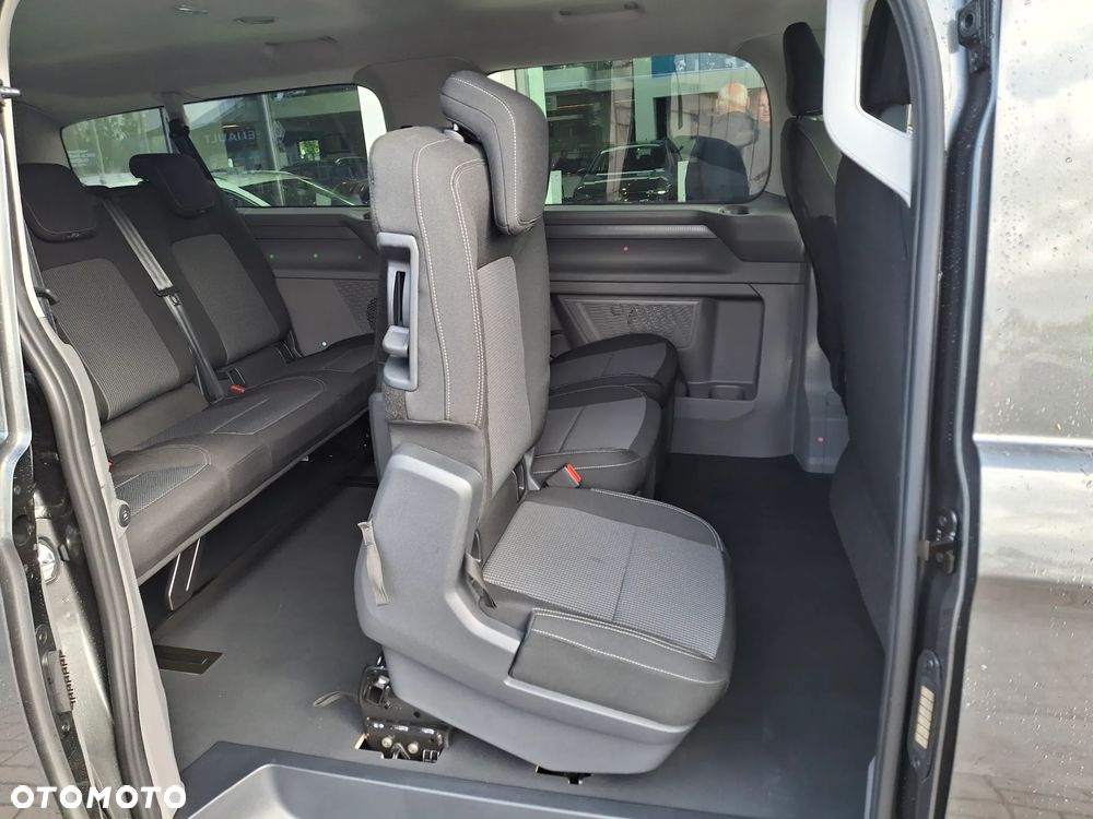 Volkswagen Caravelle - 22