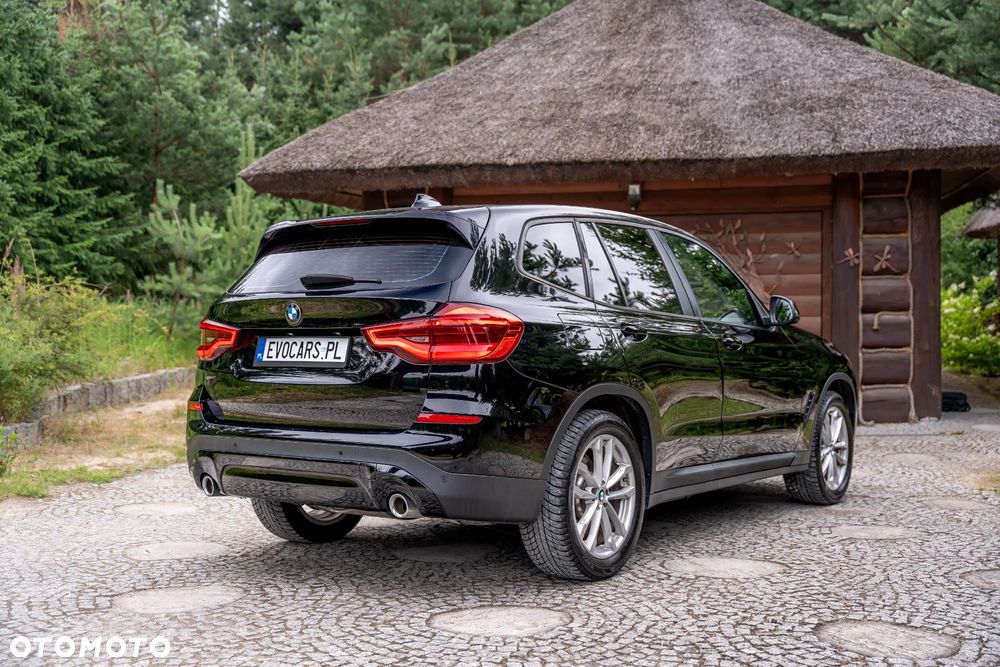 BMW X3 xDrive20d Advantage - 14