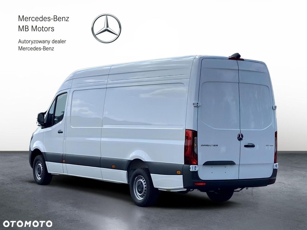 Mercedes-Benz Sprinter - 5