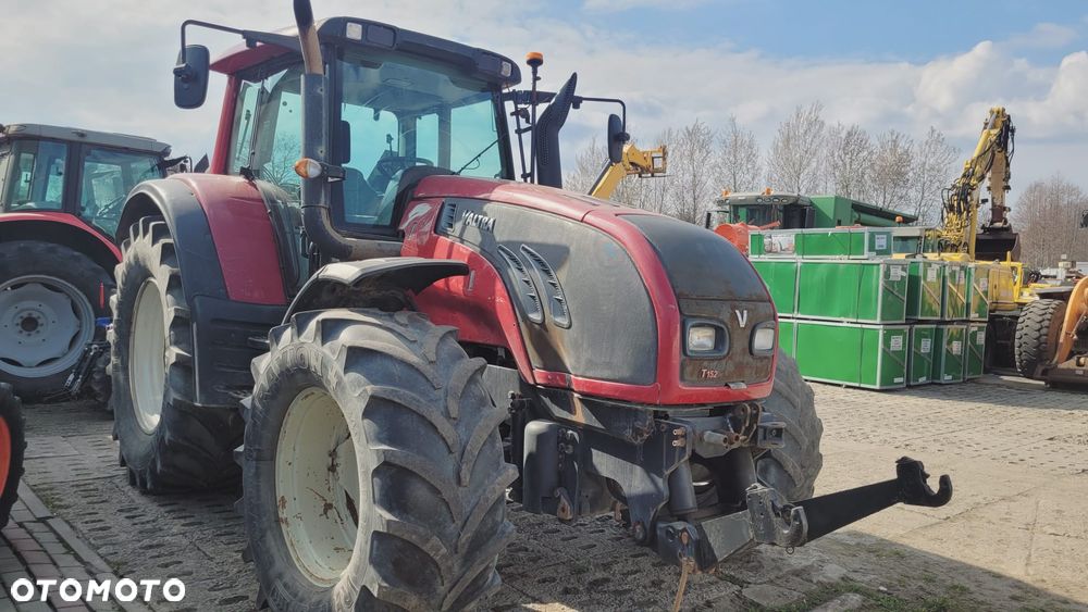 Valtra T152 - 1