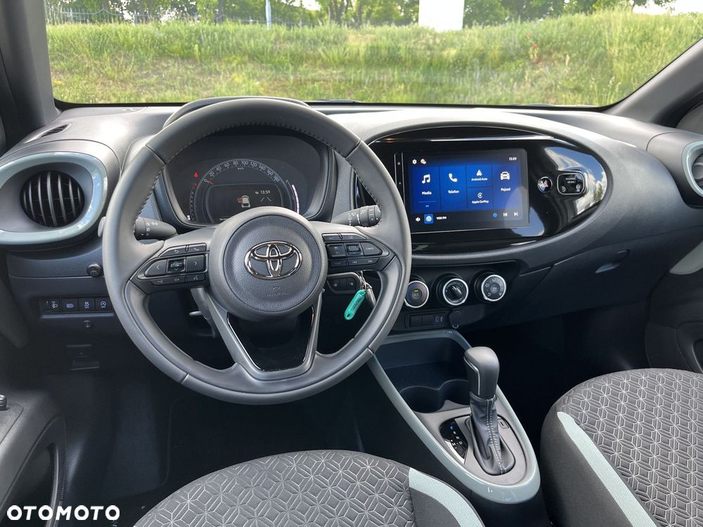 Toyota Aygo X 1.0 VVT-i Style CVT - 12