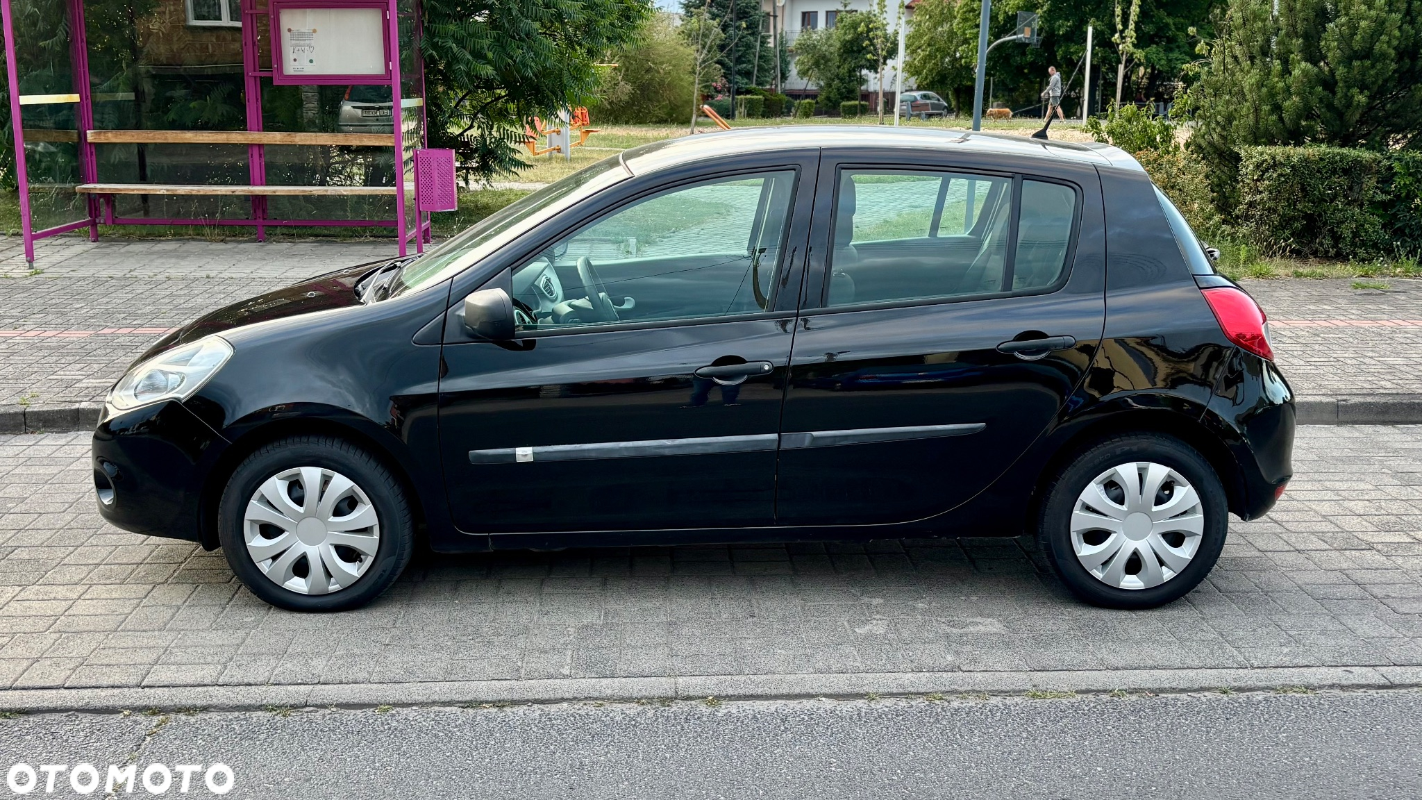 Renault Clio 1.2 16V 75 Yahoo - 11