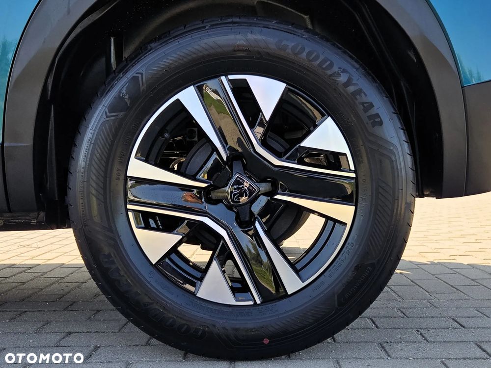 Peugeot 2008 1.2T Edition S&S - 9
