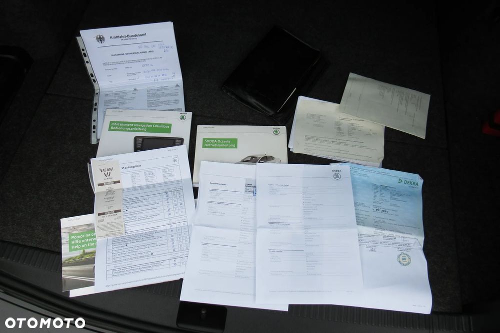 Skoda Octavia 2.0 TDI DSG RS - 8