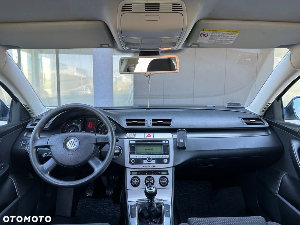 Volkswagen Passat 2.0 TDI Highline - 13