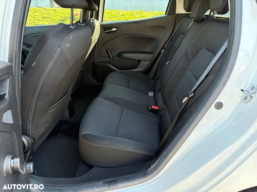 Renault Clio E-TECH 140 BUSINESS EDITION - 6