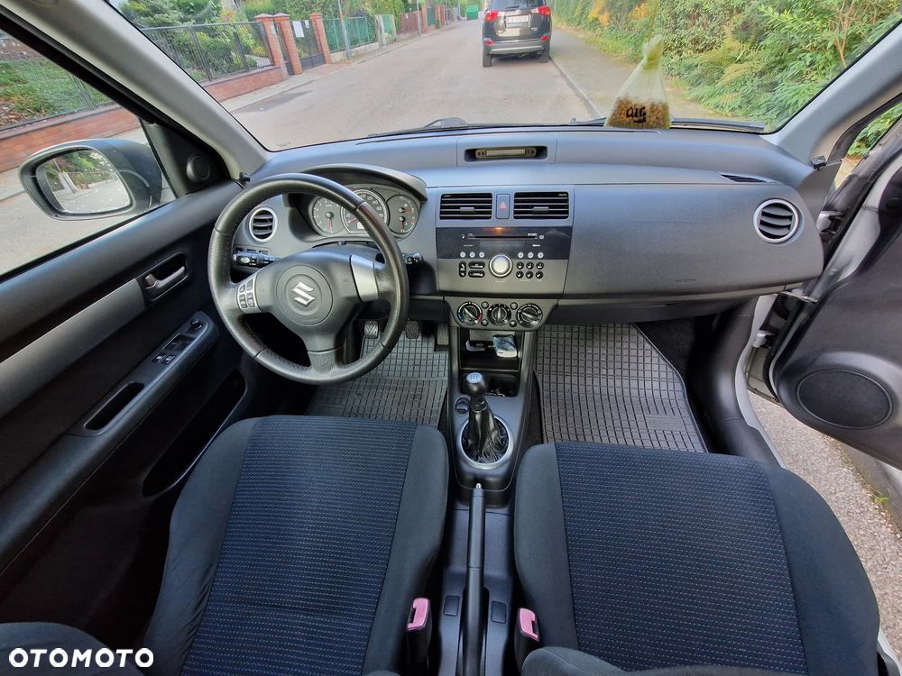 Suzuki Swift 1.3 GLX / Comfort - 11