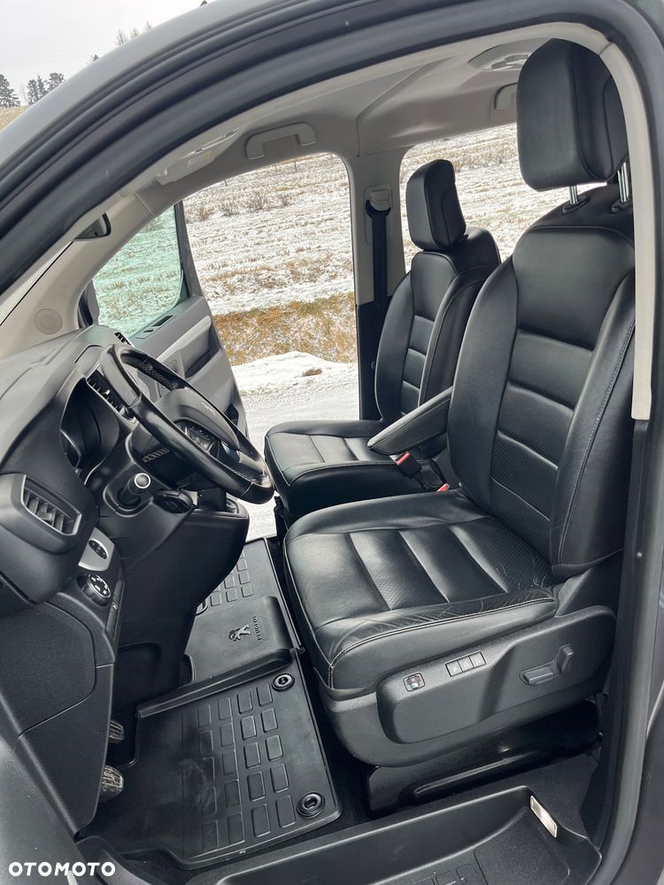 Peugeot Traveller 2.0 BlueHDi Long Business Vip - 19