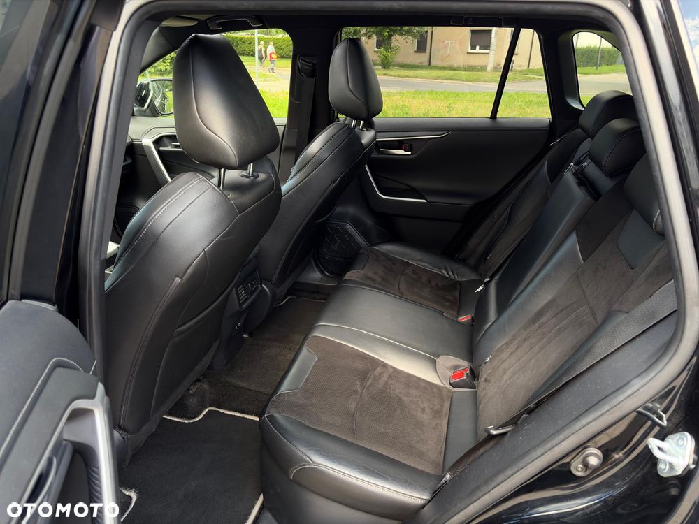 Toyota RAV4 2.5 Hybrid Black Edition by JBL 4x4 - 15