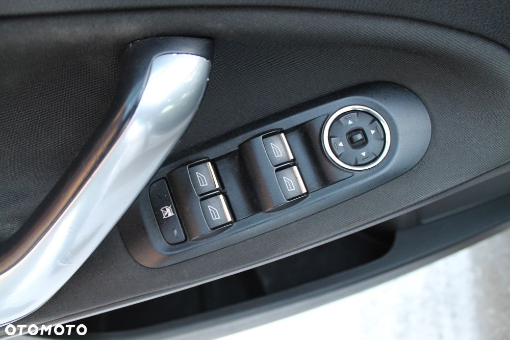 Ford Mondeo SW 2.0 TDCi Titanium - 22