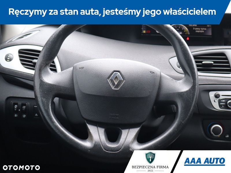 Renault Scenic - 17