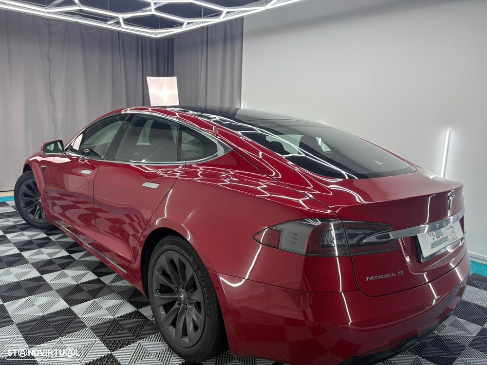 Tesla Model S ver-75 - 4