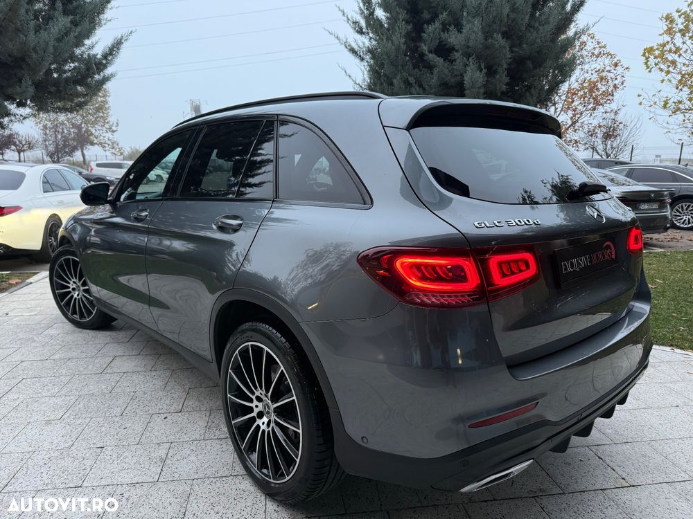 Mercedes-Benz GLC 300 d 4Matic 9G-TRONIC AMG Line - 4
