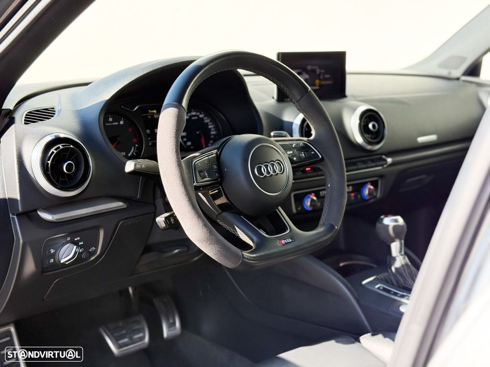 Audi RS3 Sportback 2.5 TFSI quattro S tronic - 33