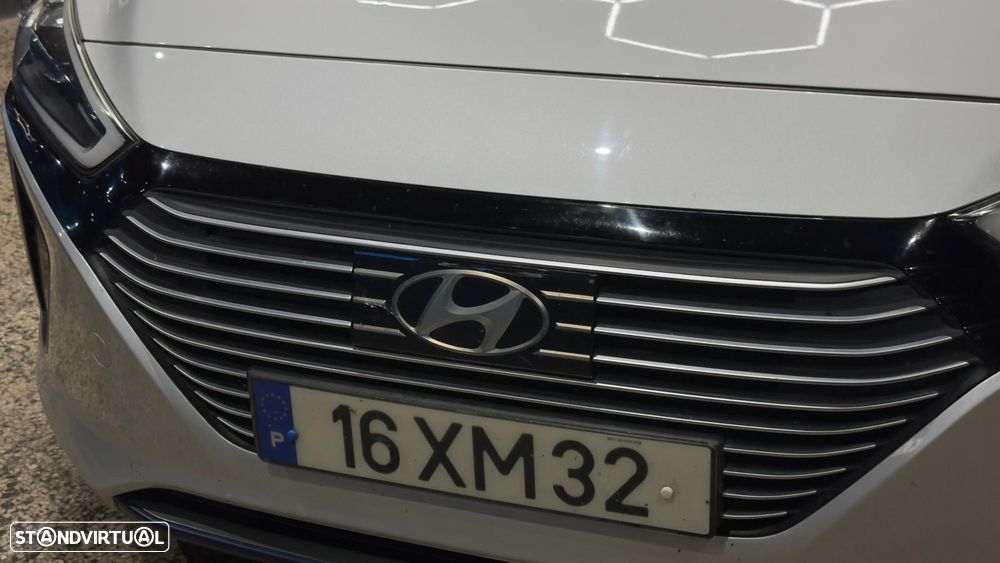 Hyundai Ioniq 1.6 GDI HEV Hybrid Tech - 8