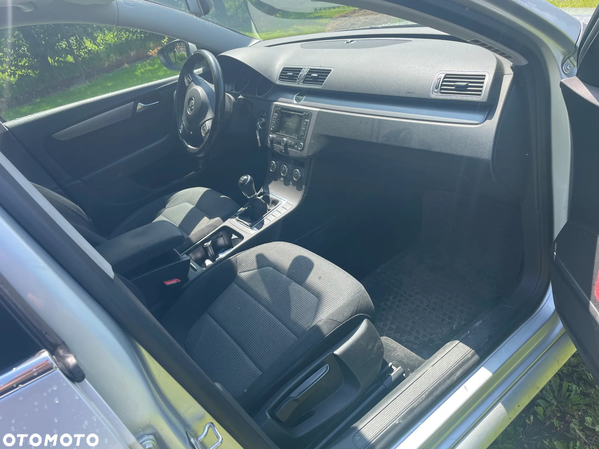 Volkswagen Passat 2.0 TDI Comfortline - 5