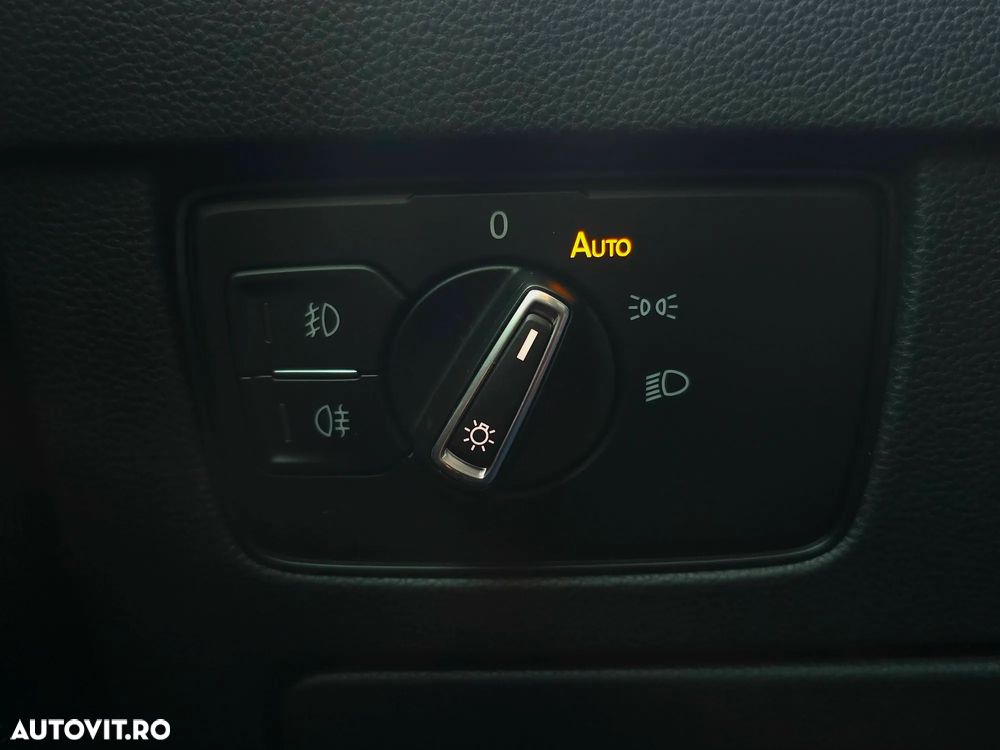 Volkswagen Passat 2.0 TDI DSG Highline - 10
