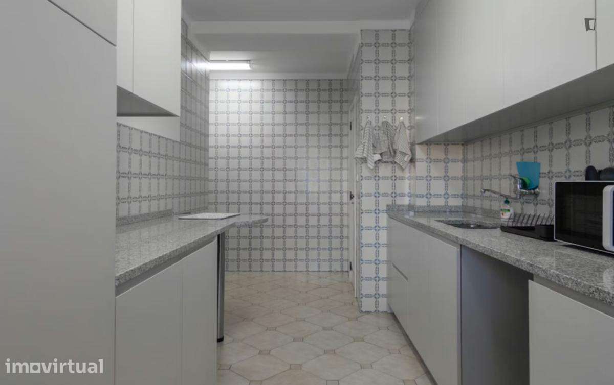 Quarto - localizado em Paranhos Porto - Grande imagem: 4/14