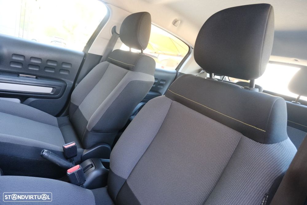 Citroën C3 1.2 PureTech Shine - 9
