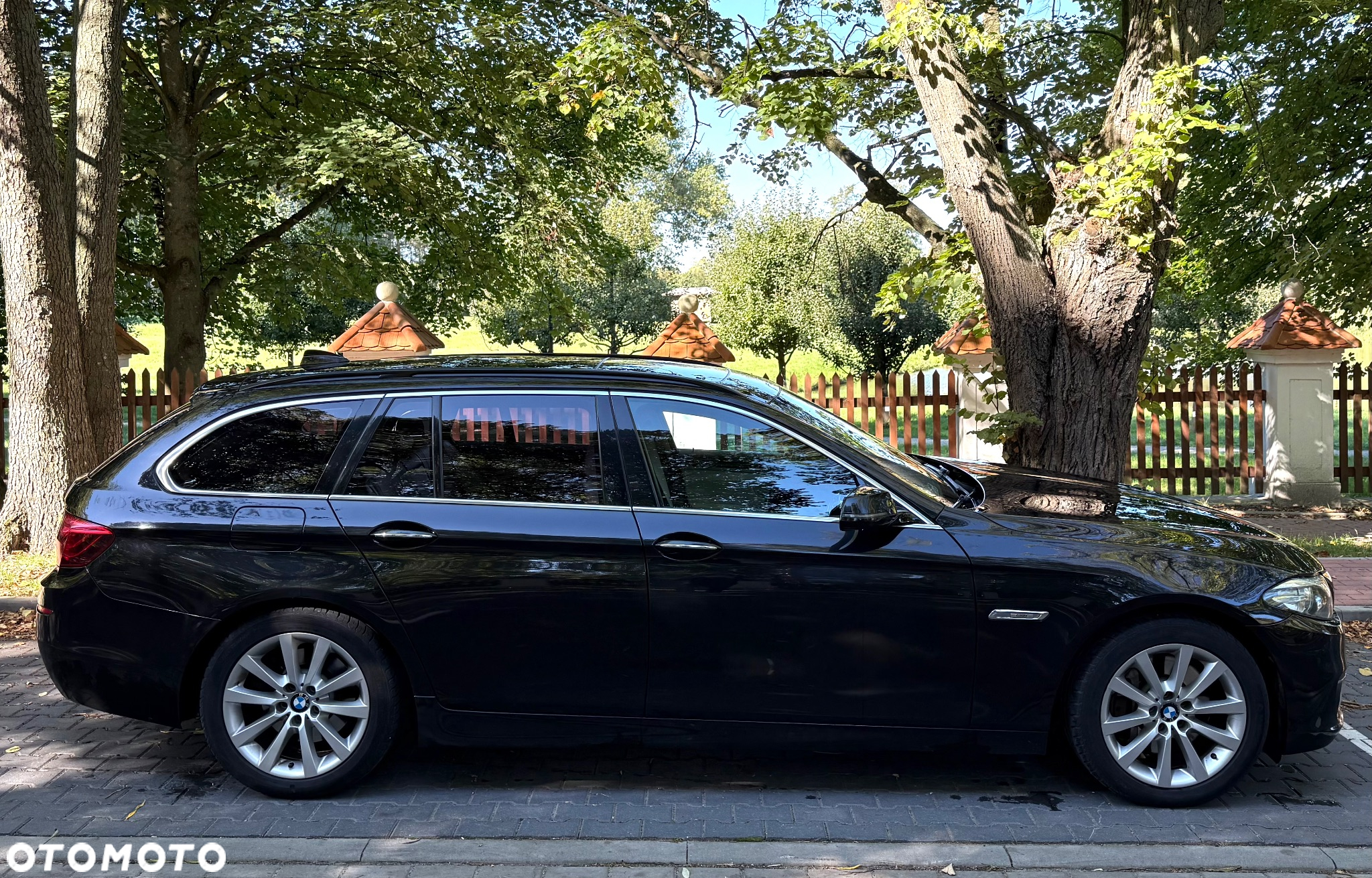 BMW Seria 5 525d Touring Luxury Line - 8