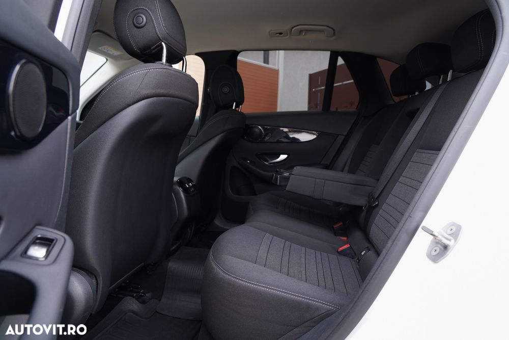 Mercedes-Benz GLC 220 d 4MATIC 9G-TRONIC - 29