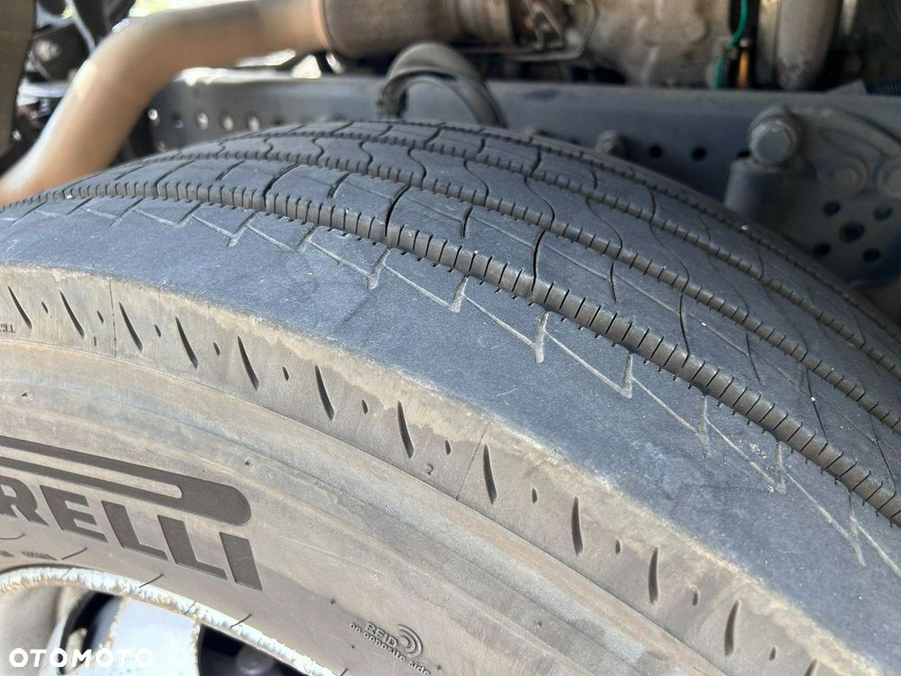 Mercedes-Benz ACTROS - 26