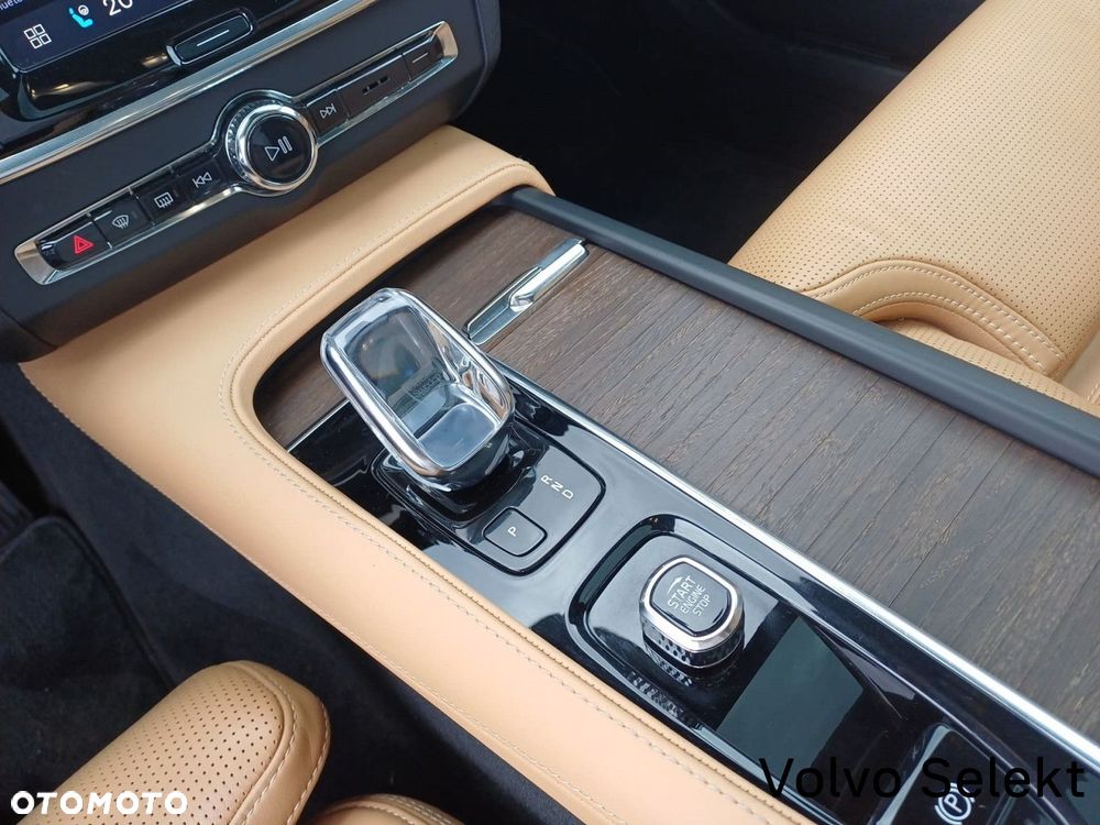 Volvo S90 - 17