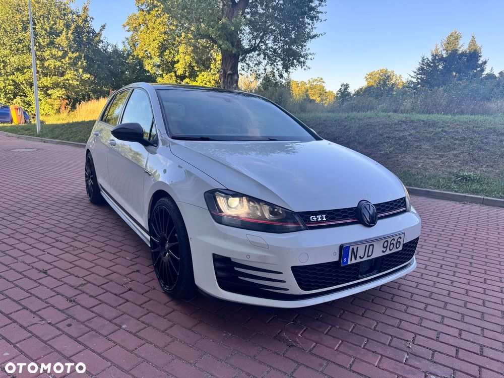 Volkswagen Golf 2.0 TSI BMT GTI Performance DSG - 10