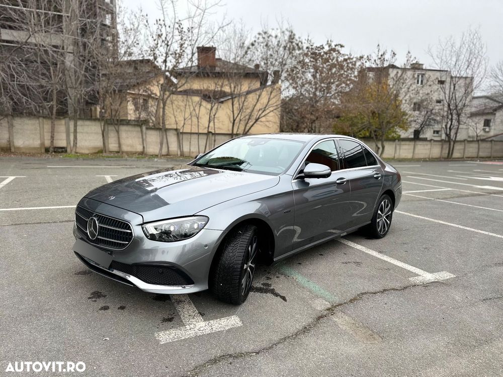 Mercedes-Benz E 300 de 4Matic T 9G-TRONIC - 17