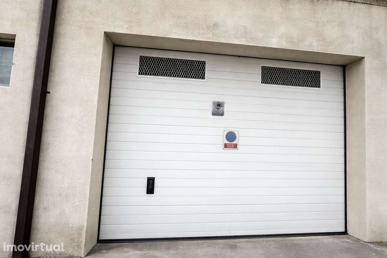 Loja, 120 m², Ramada e Caneças - Grande imagem: 3/6