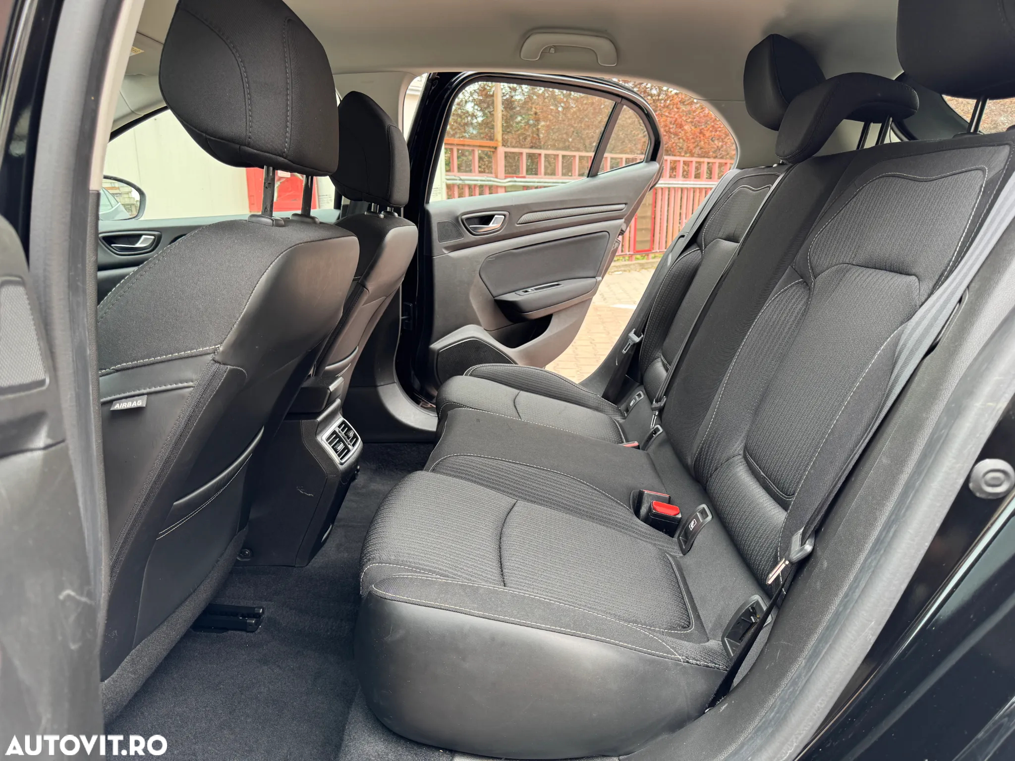 Renault Megane ENERGY dCi 110 EDC LIMITED - 17