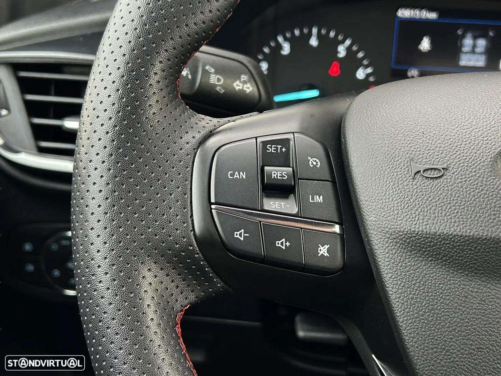 Ford Fiesta 1.0 EcoBoost ST-Line - 29