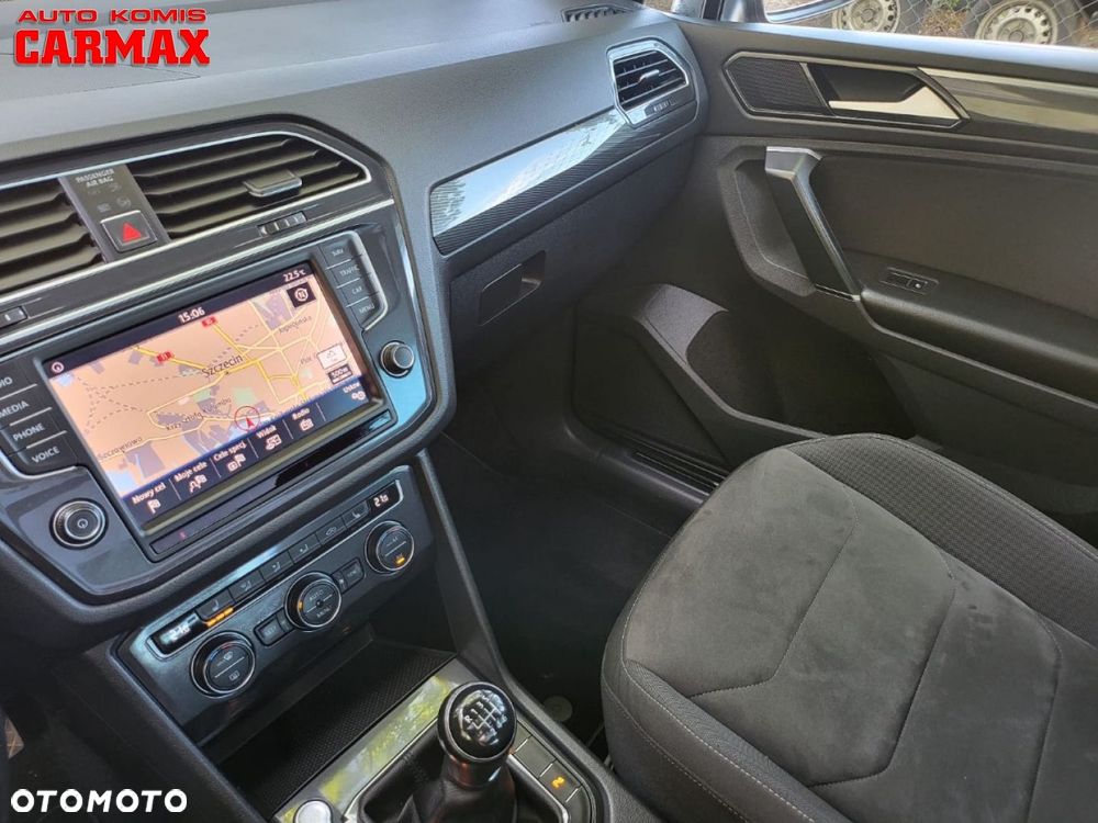 Volkswagen Tiguan - 27