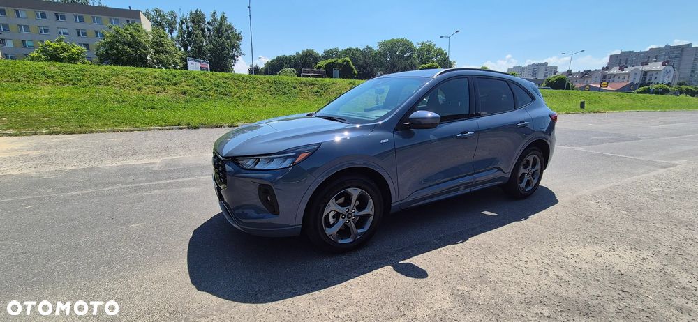 Ford Kuga 2.5 FHEV AWD ST-Line - 36