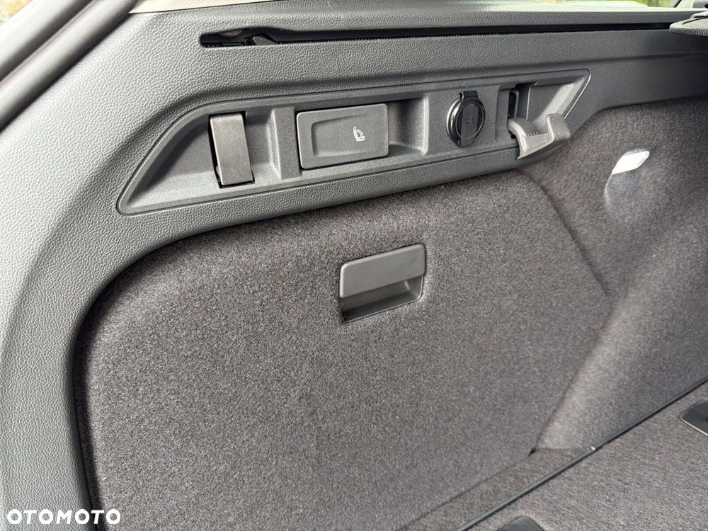 Skoda Superb 1.5 TSI mHEV L&K DSG - 32