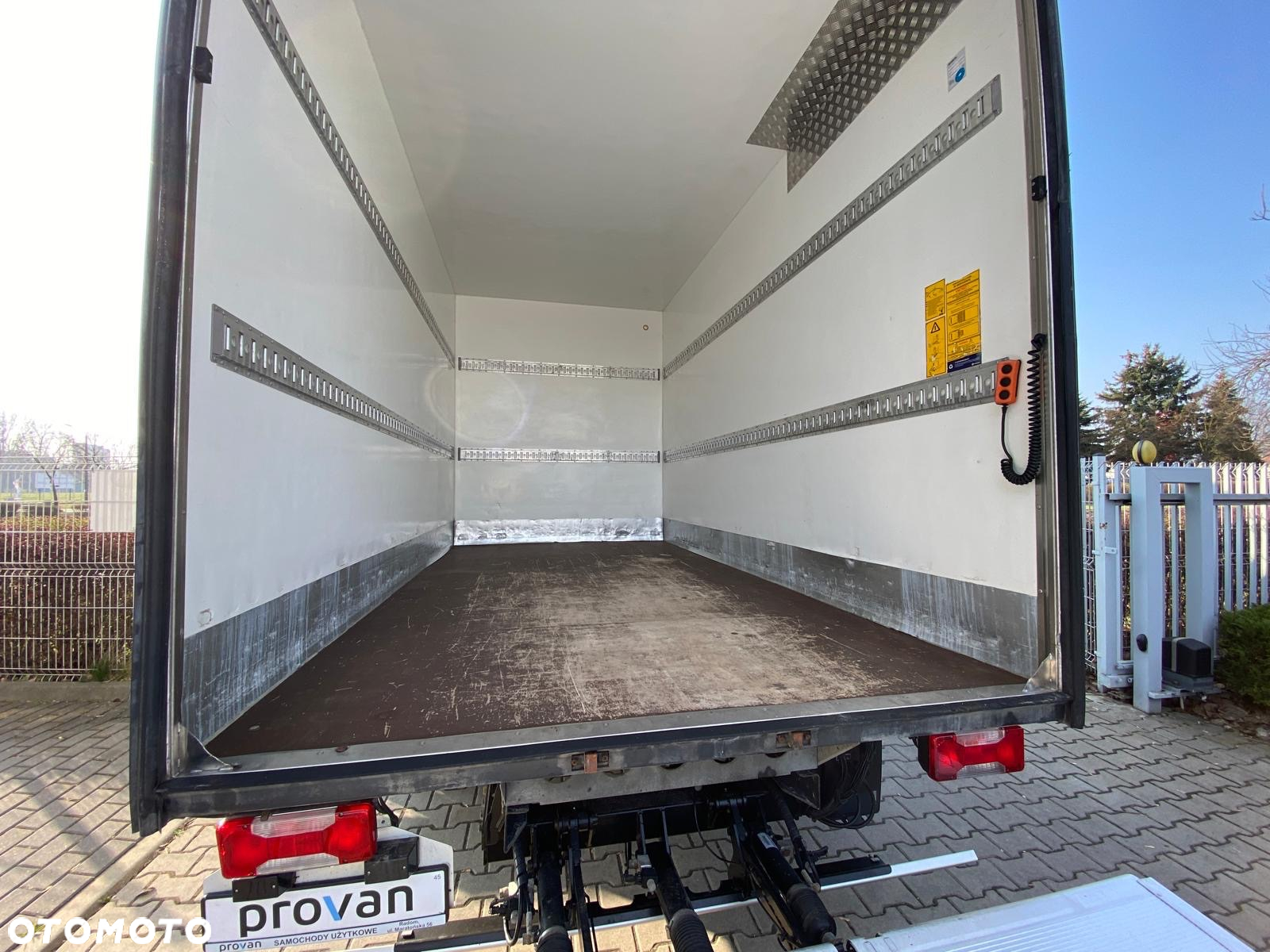 Iveco DAILY 35-160 HI-MATIC KONTENER WINDA WYSOKOŚĆ KONTENERA 2,5 M - 21