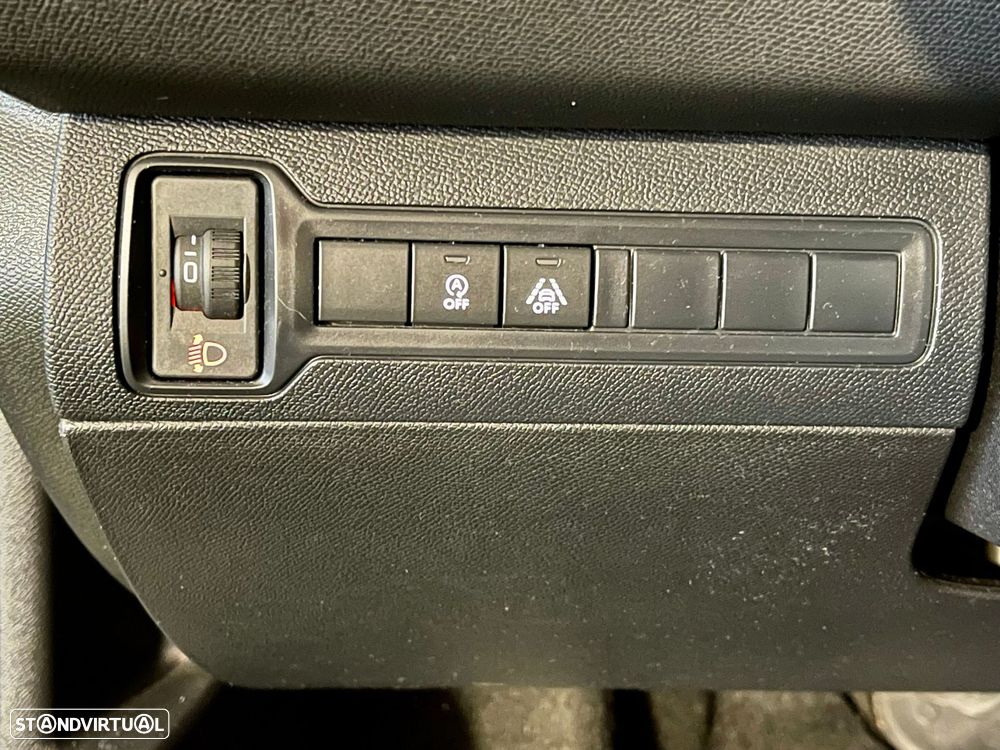 Peugeot 308 SW BlueHDi 130 EAT8 Style - 30