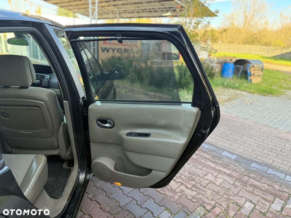 Renault Scenic - 18