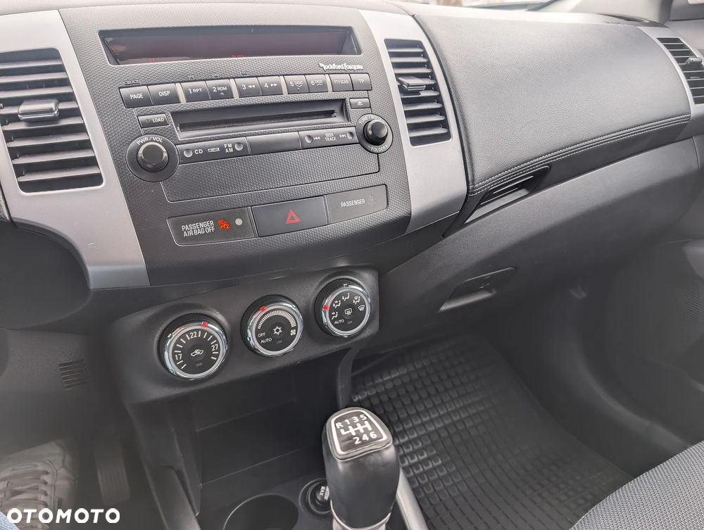 Mitsubishi Outlander 2.2 DID Instyle EU5 - 34