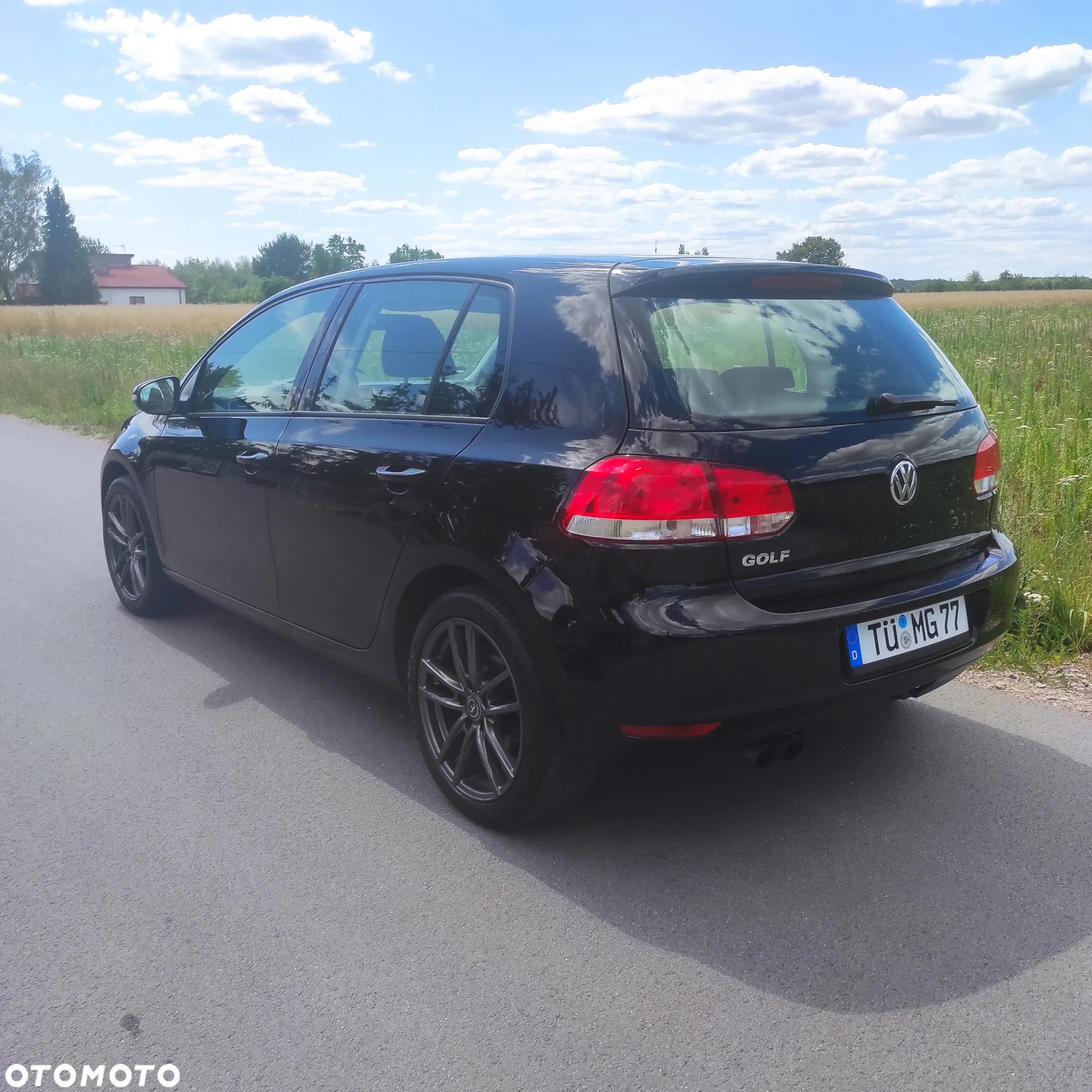 Volkswagen Golf - 6