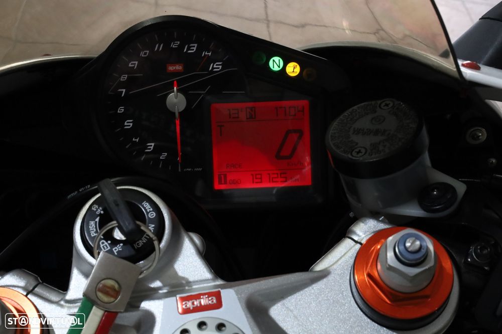 Aprilia RSV 1000rr - 5