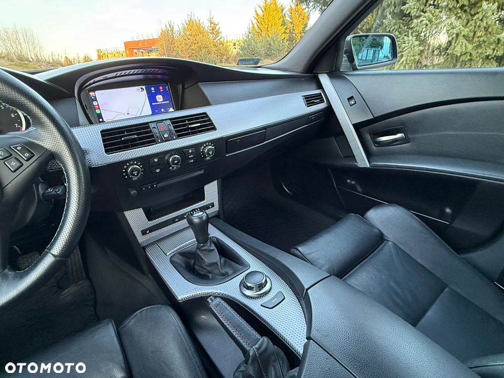 BMW Seria 5 525i - 17