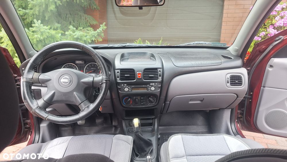 Nissan Almera - 5