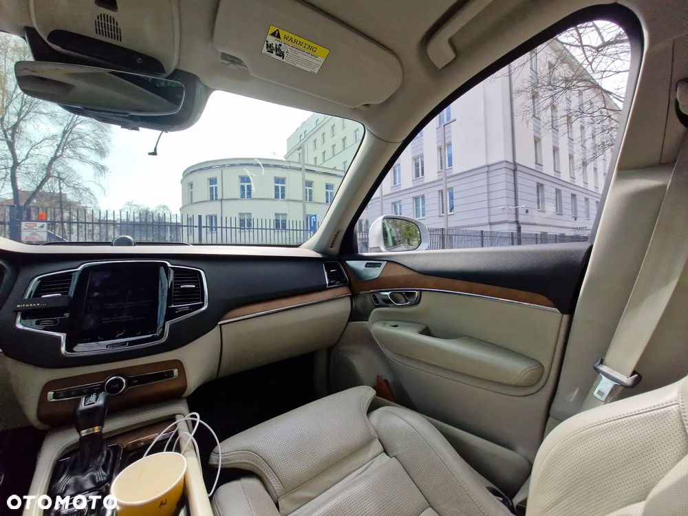 Volvo XC 90 - 18