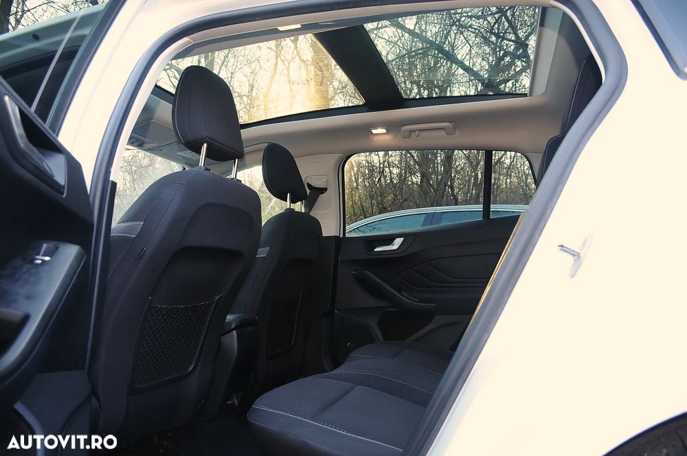 Ford Focus Turnier 1.0 EcoBoost Start-Stopp-System COOL&CONNECT - 8