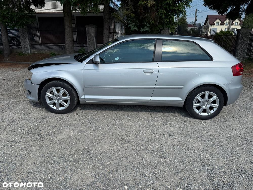 Audi A3 3-drzwiowe 1.4 TFSI S line Sportpaket (plus) - 8