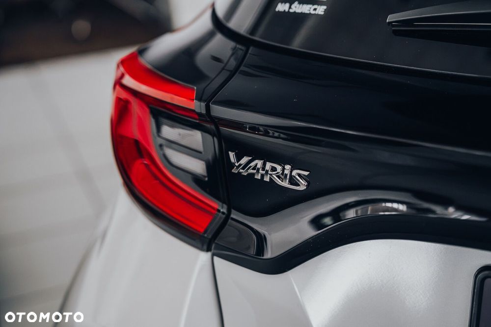 Toyota Yaris Hybrid 1.5 Style - 10