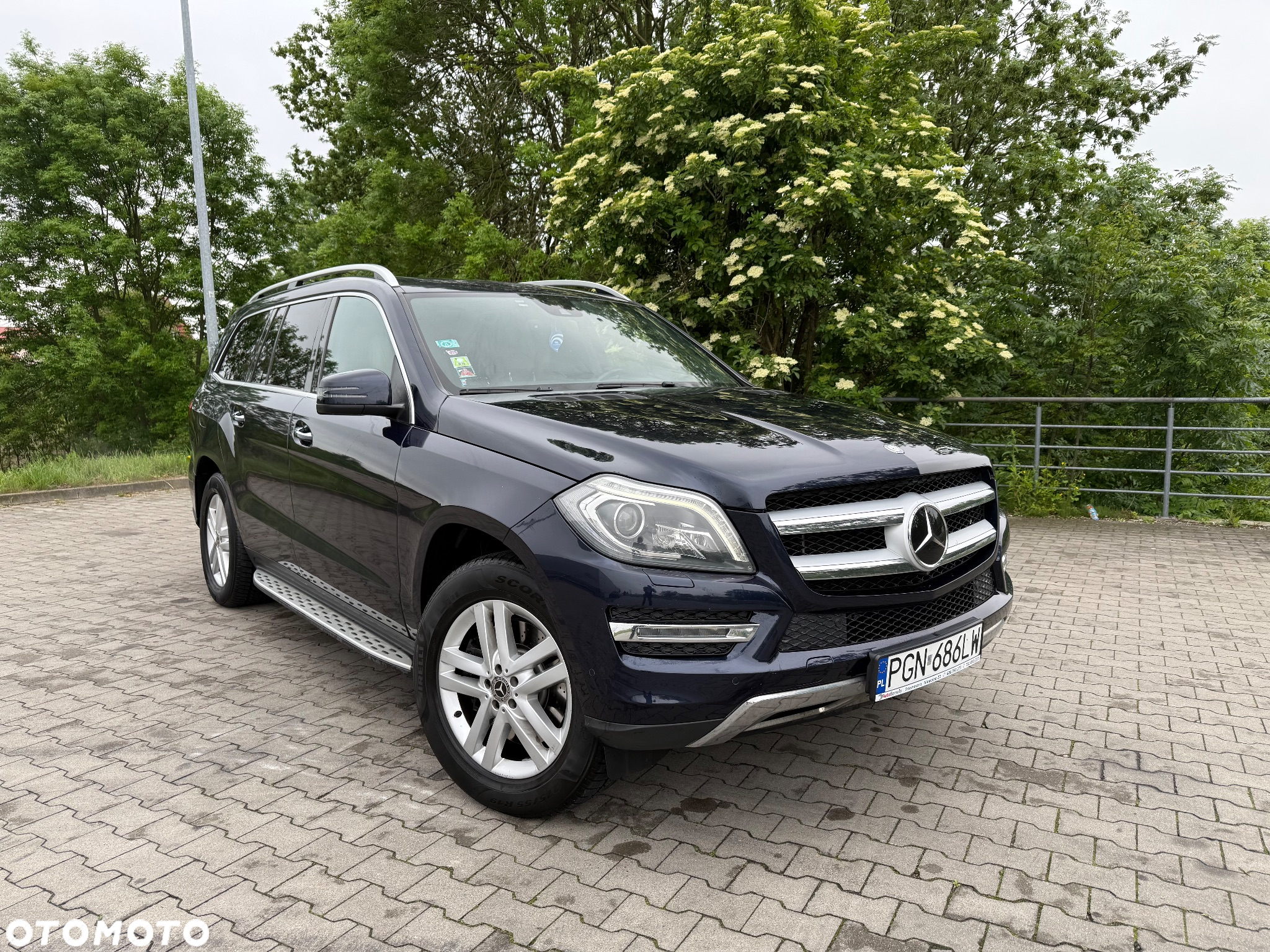 Mercedes-Benz GL 500 4-Matic - 2