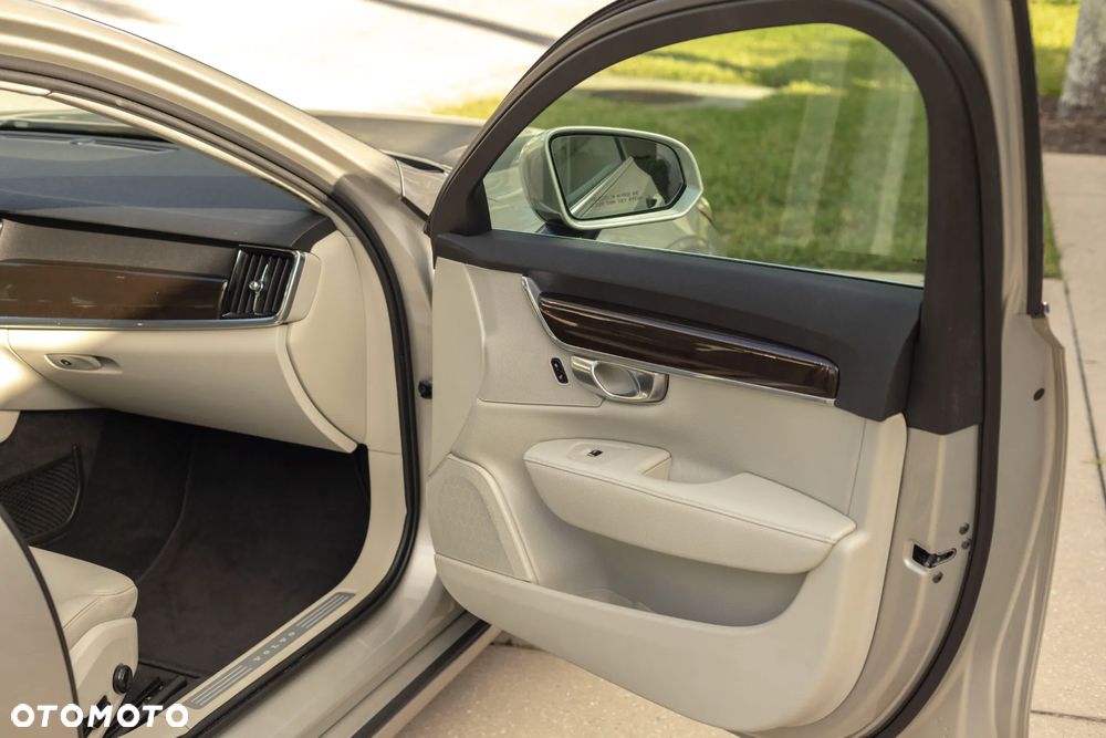 Volvo S90 T5 Momentum - 23